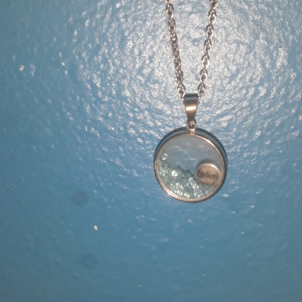 Necklace blue believe